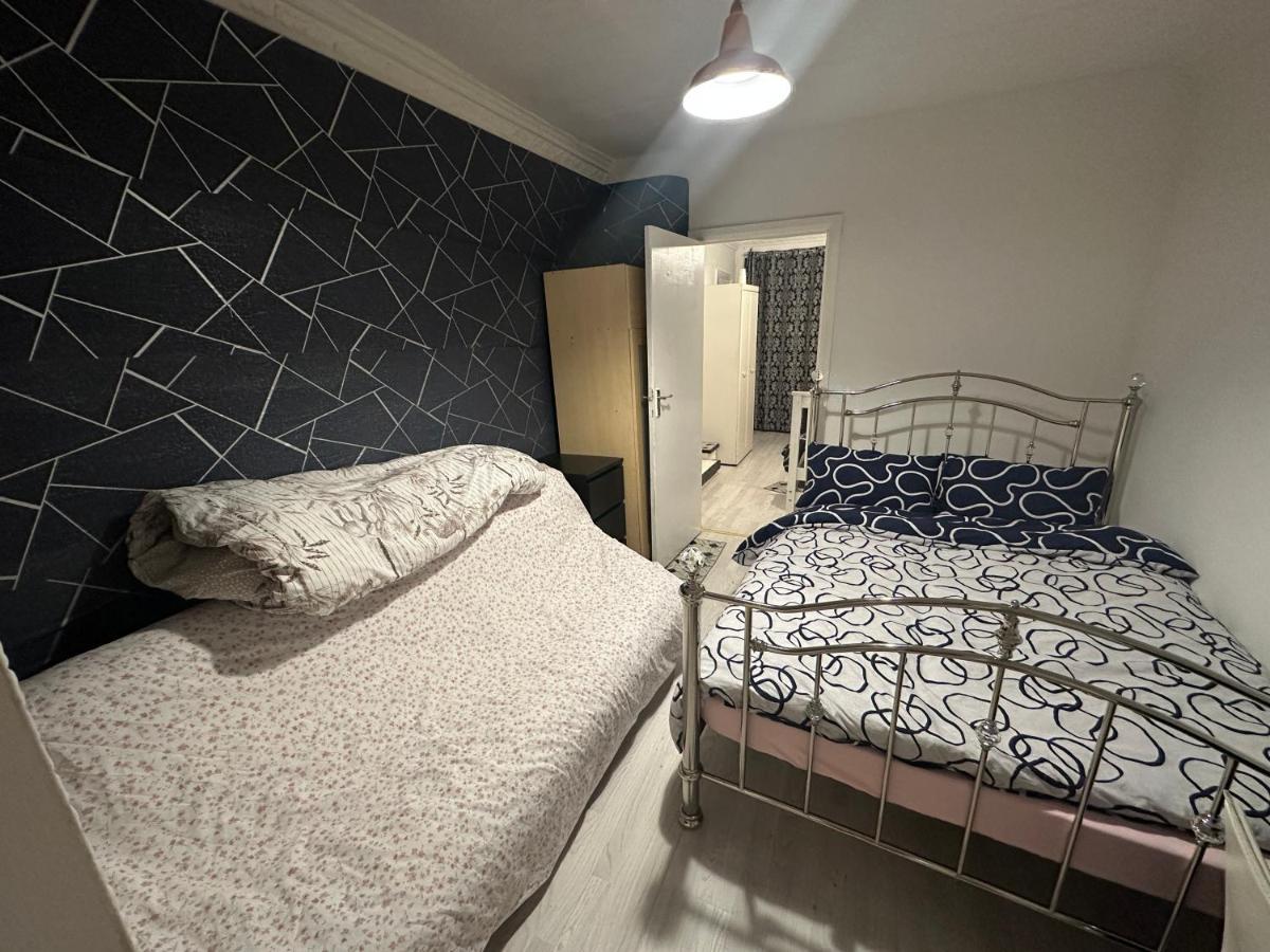 Appartement 4 Double Bed Family 15 Mins From Central Ldn Londres