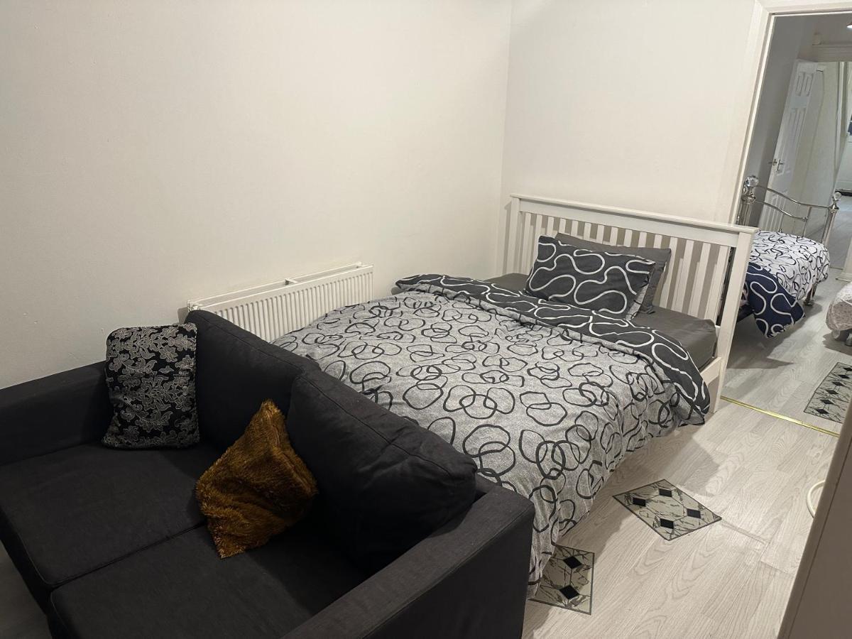 4 Double Bed Family 15 Mins From Central Ldn Appartement Londres